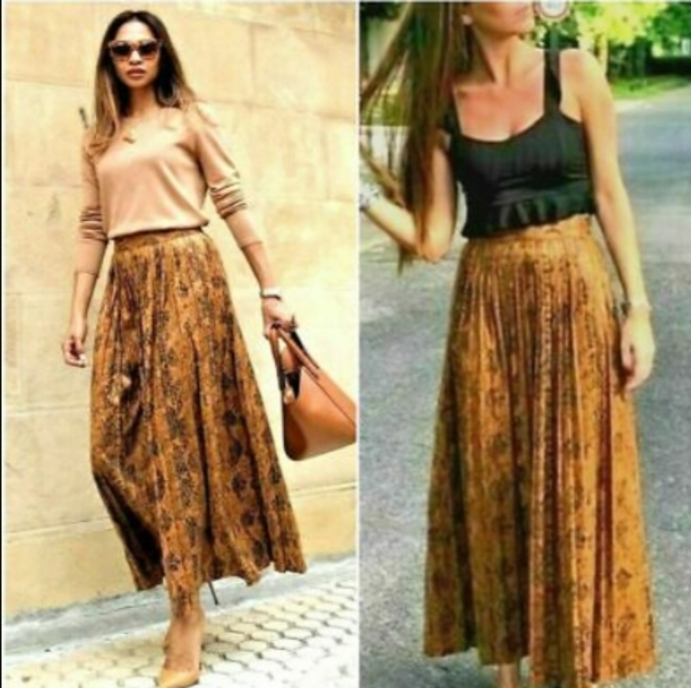 Zara Mustard Brown Printed Pleated Midi Skirt